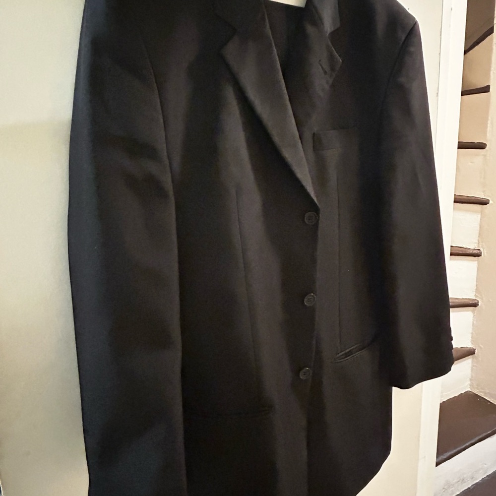 Elegant Men's Black Blazer